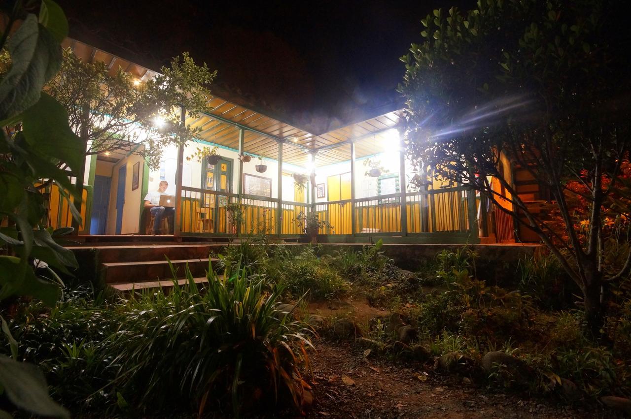 The Plantation House Travellers Hostel Саленто Экстерьер фото